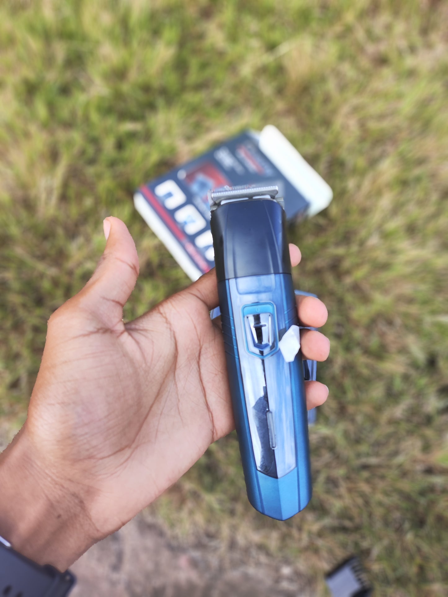 GEEMY 3 IN 1 RECHARGEABLE SHAVER AND TRIMMER SET