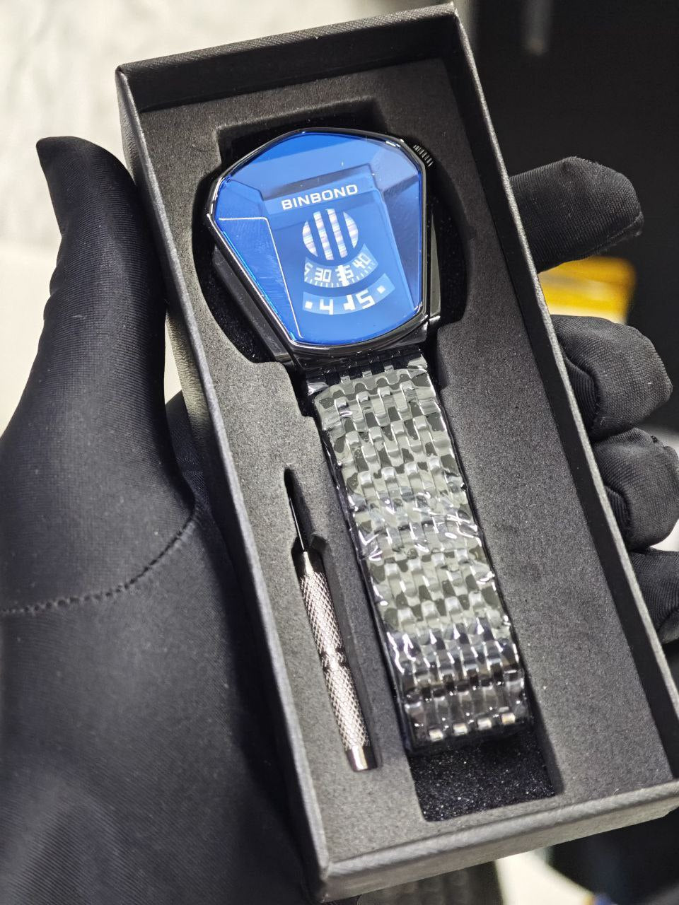 BINBOND LOCOMOTIVE WATCH