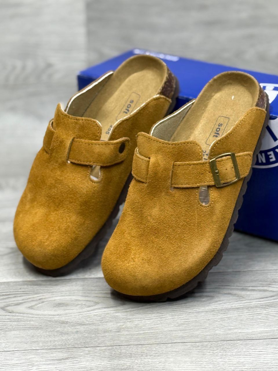 MAERKS CLOG MULES