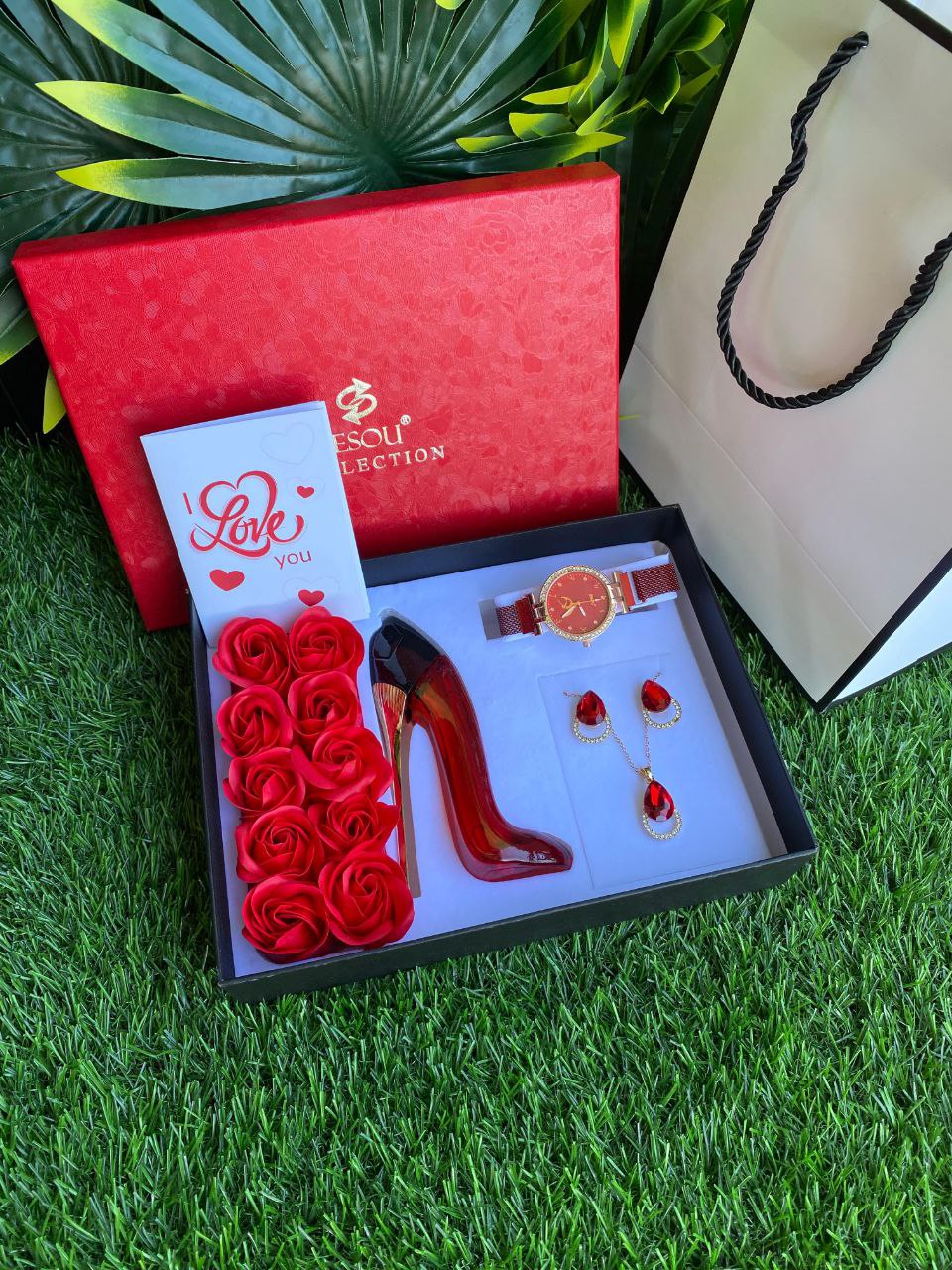 THE 6 IN 1 CRIMSON ELEGANCE LADIES GIFT SET