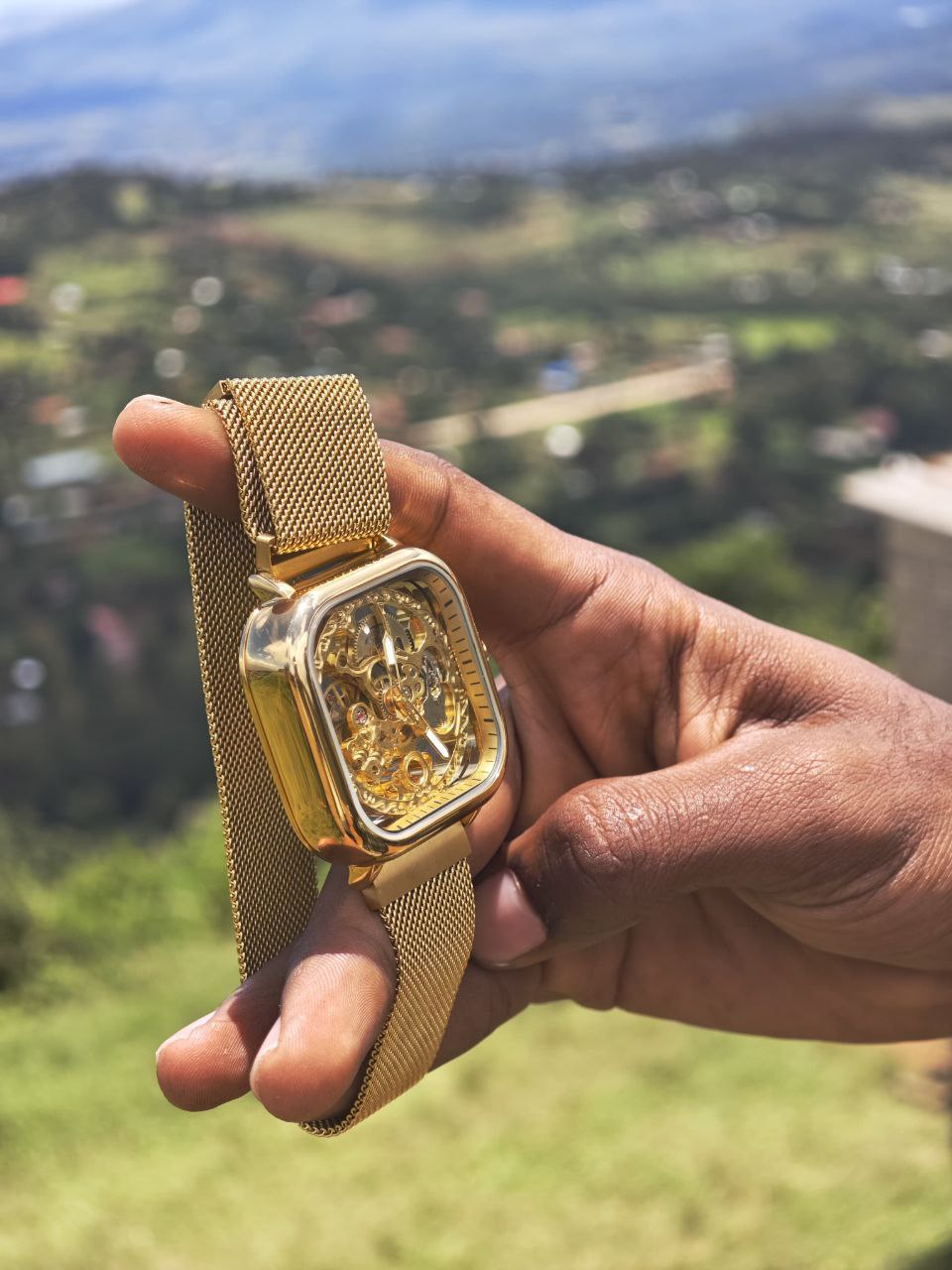 AUTOMATIC FORSINING TRANSPARENT SKELETON  WATCHES .