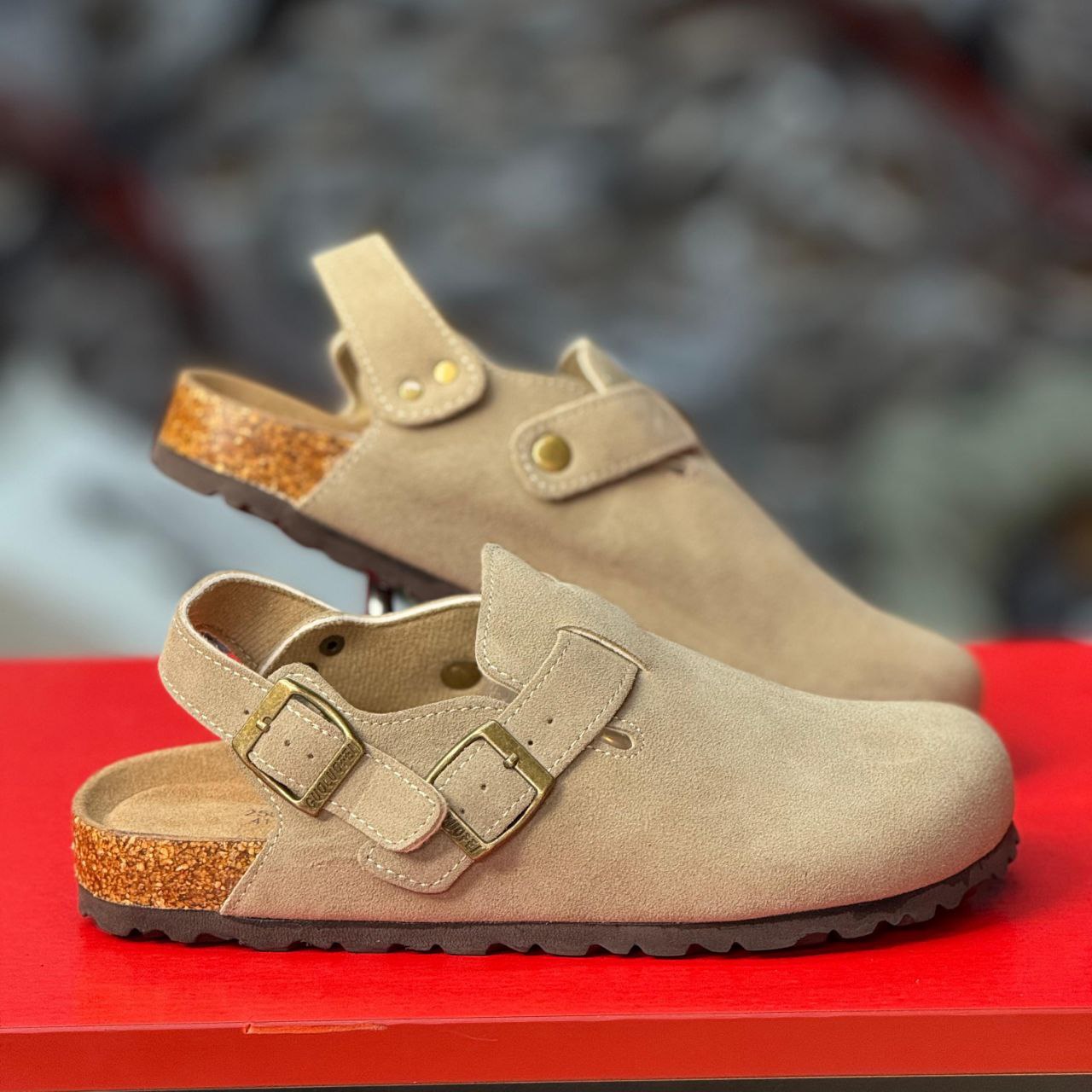 CLOG SUEDE MULES[WITH THE BACK STRAP]