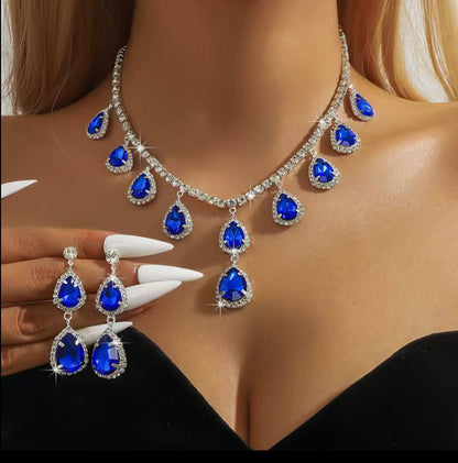 PLATED AD STONE NECKLACE SET.