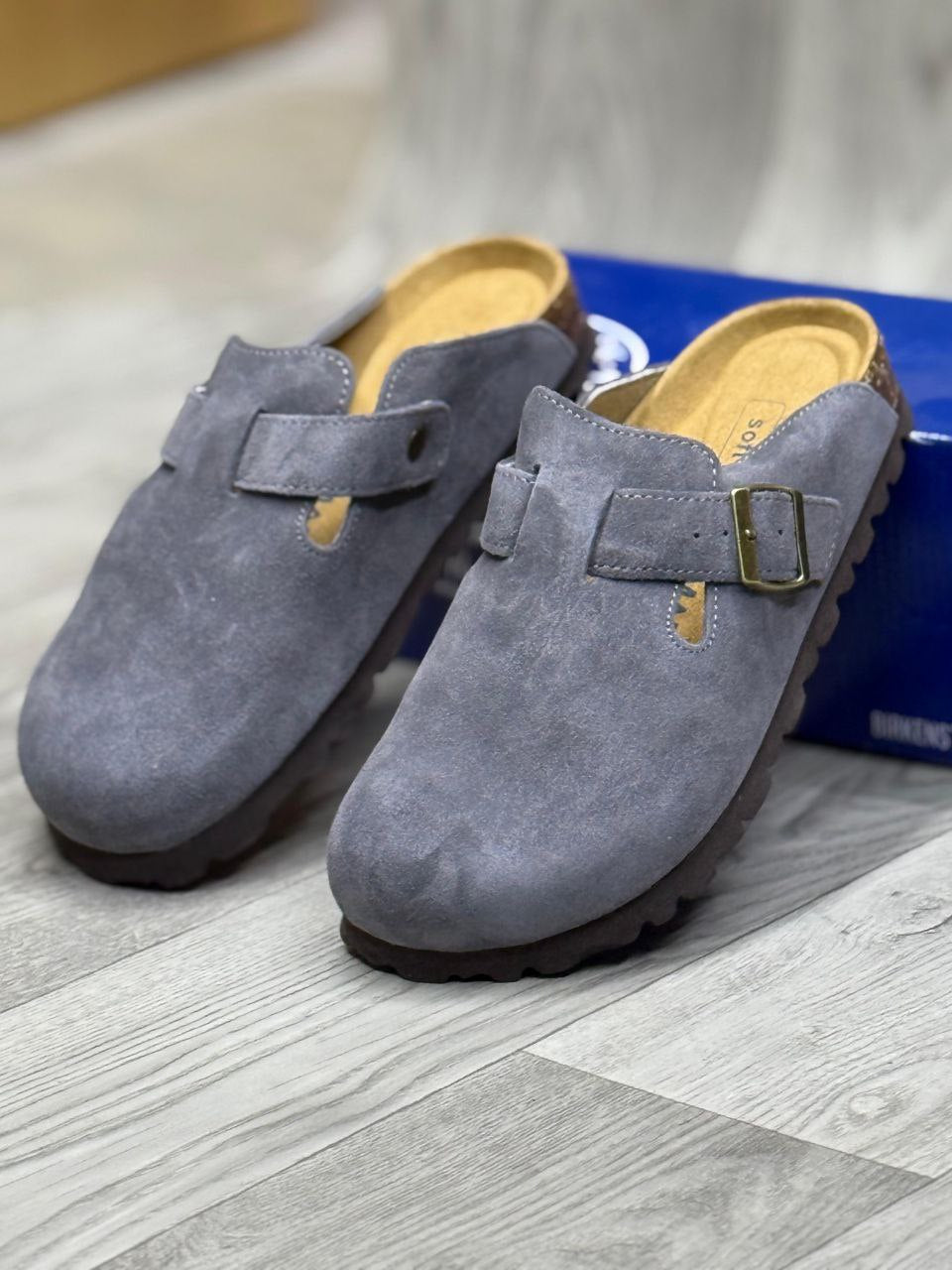 BUCKLE MAERKS CLOG MULES