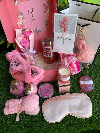 THE ULTIMATE SELF-CARE LADIES GIFT BOX