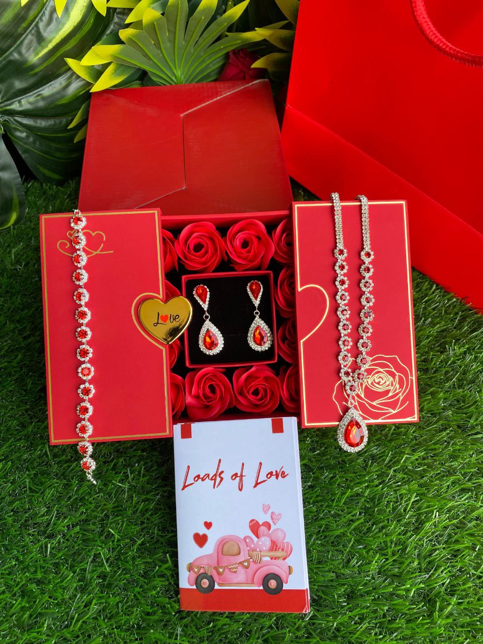 THE LADIES ROYAL LOVE TREASURE BOX