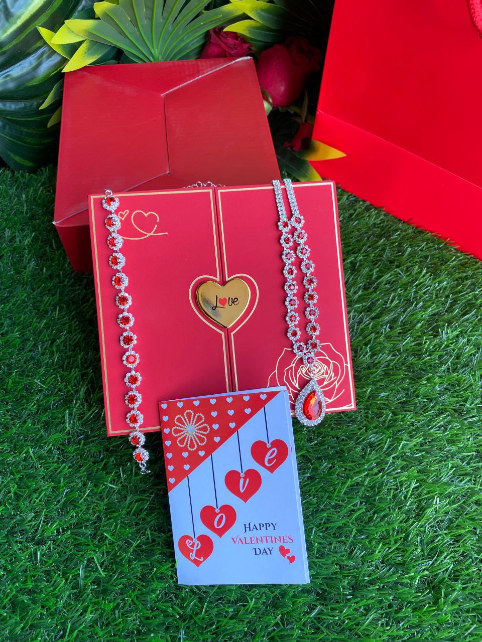 THE LADIES ROYAL LOVE TREASURE BOX