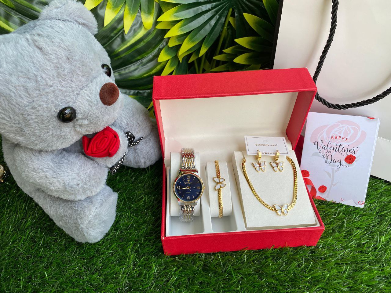 THE LUXE LADIES 6 IN 1 GIFT SET