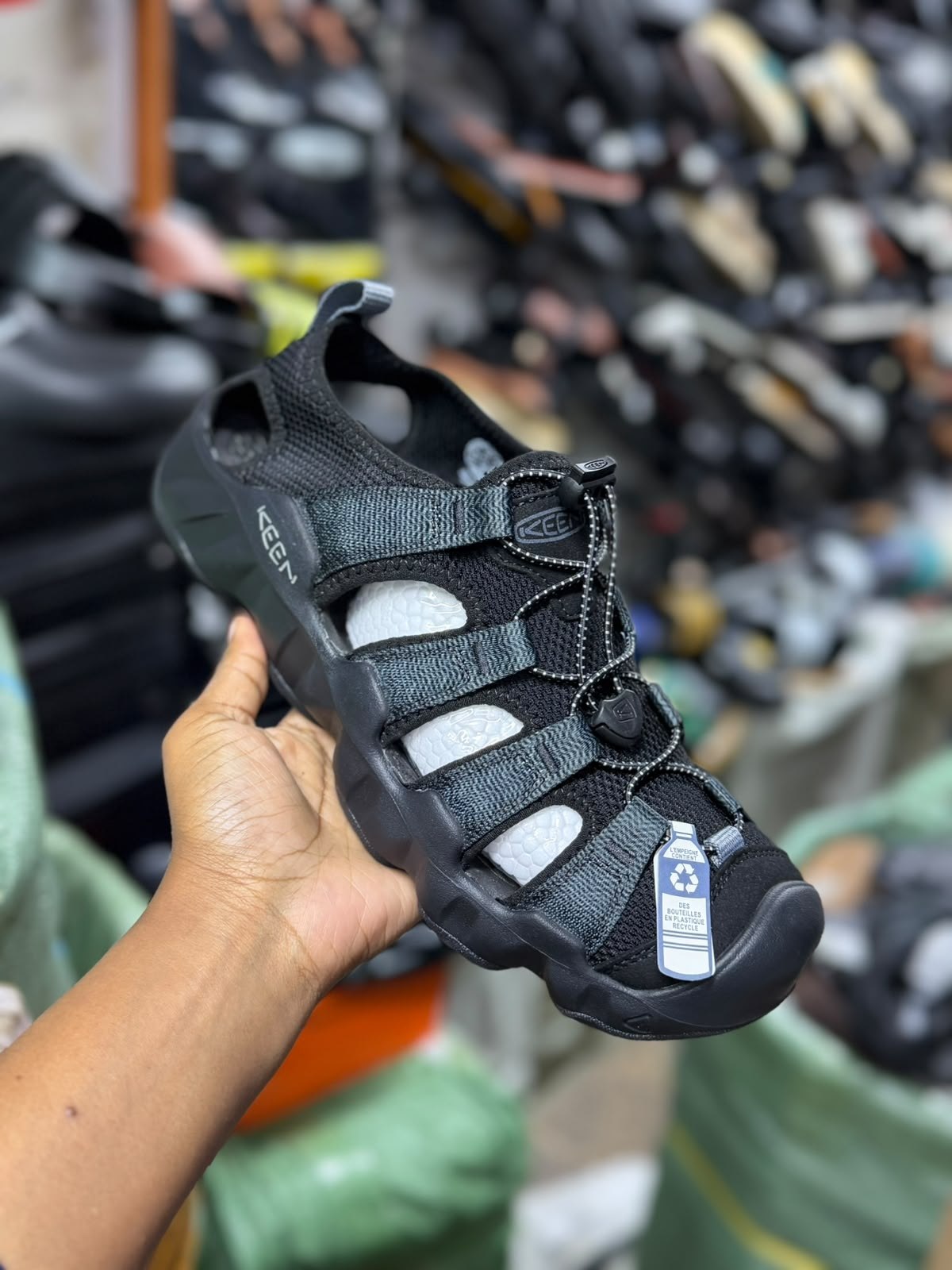 KEEN OOTDOOR SANDALS