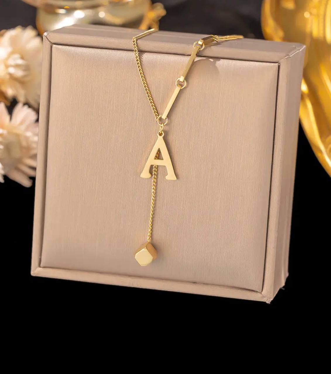 GOLD INITIAL LETTER NECKLACE A-Z