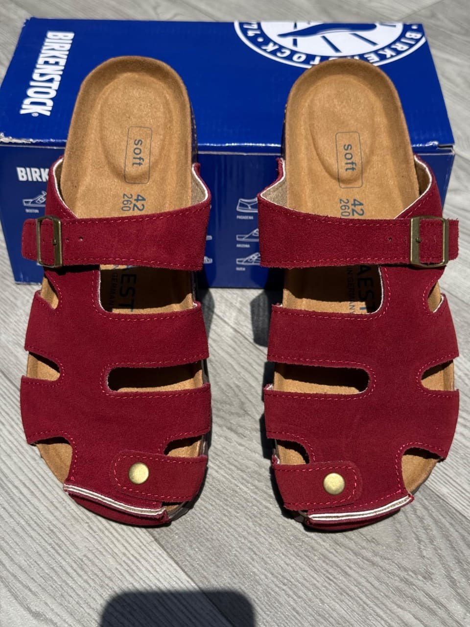 MAERKS SUEDE BUCKLE SANDALS
