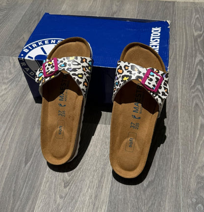 SINGLE BUCKLE SANDALS